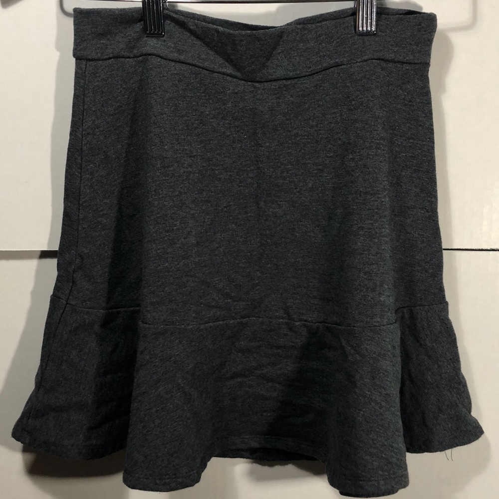 Splendid grey mini circle ponte skater skirt